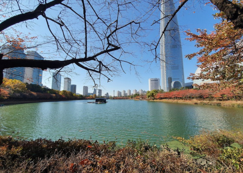 Seokchon Lake Park 2