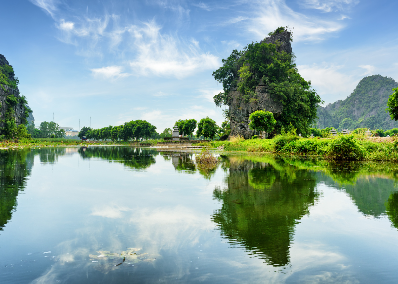 Ngo Dong River2